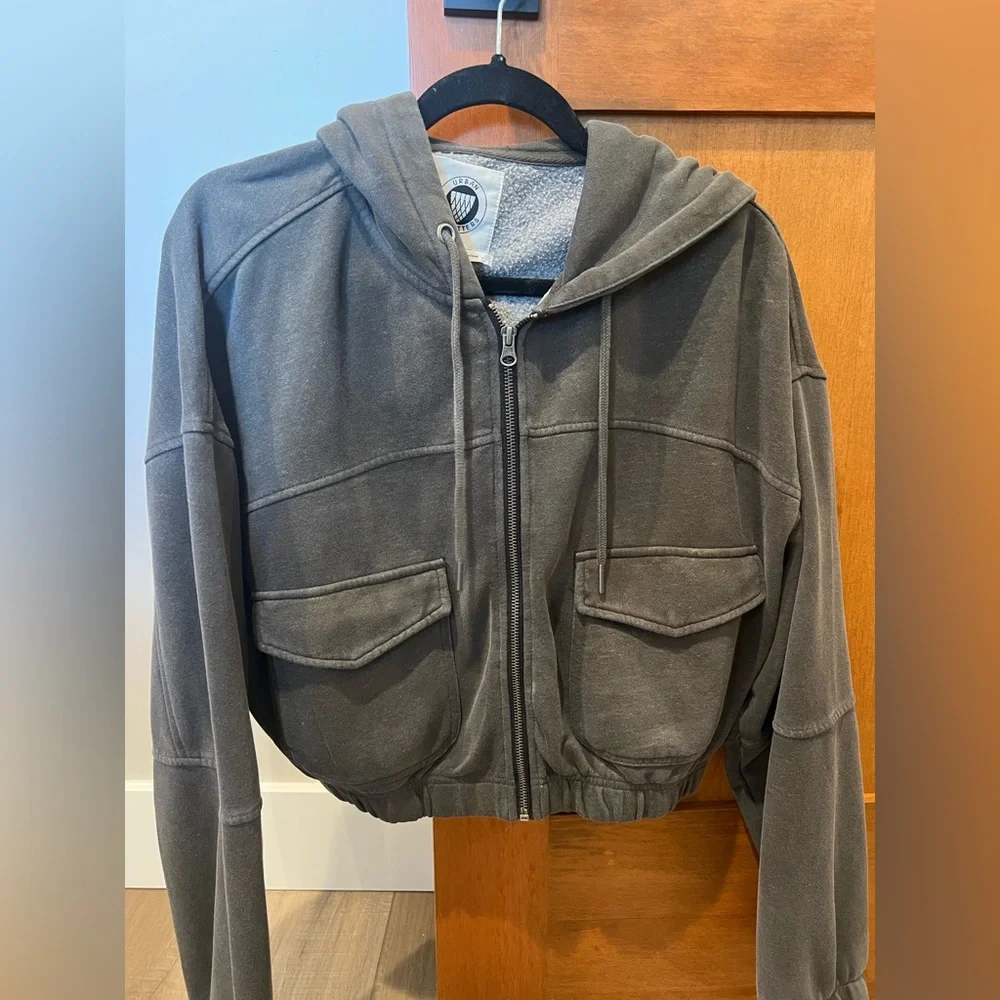 Urban Outfitters Charcoal Gray Cropped Zip Hoodie - Picture 1 of 2